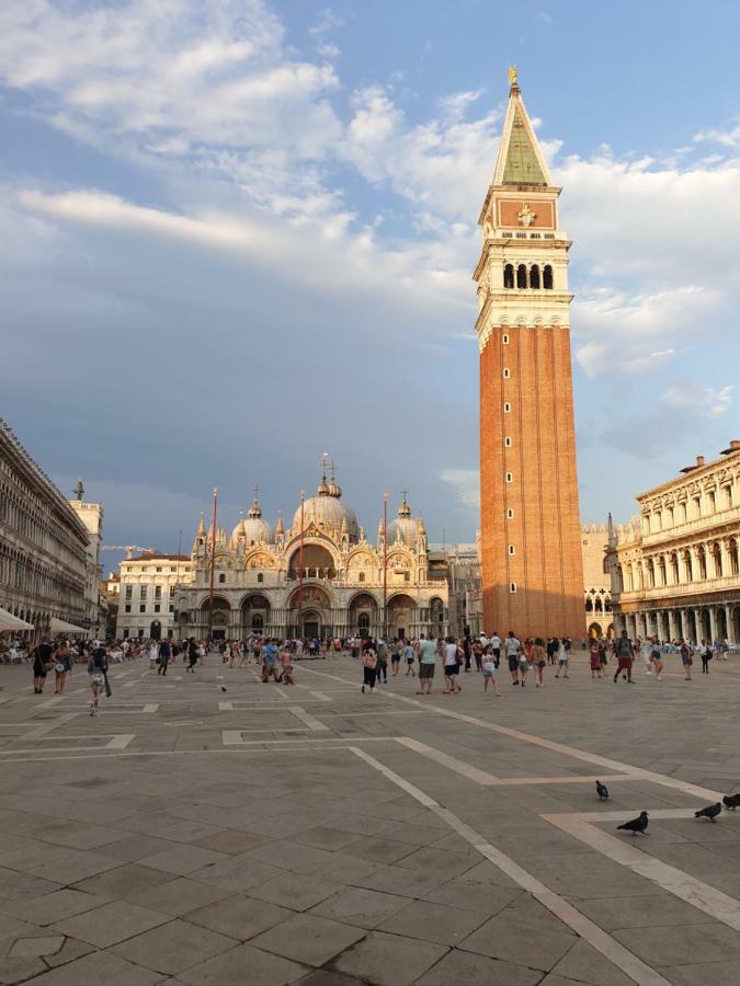Ca' Del Sol Venezia Bed & Breakfast Exterior photo